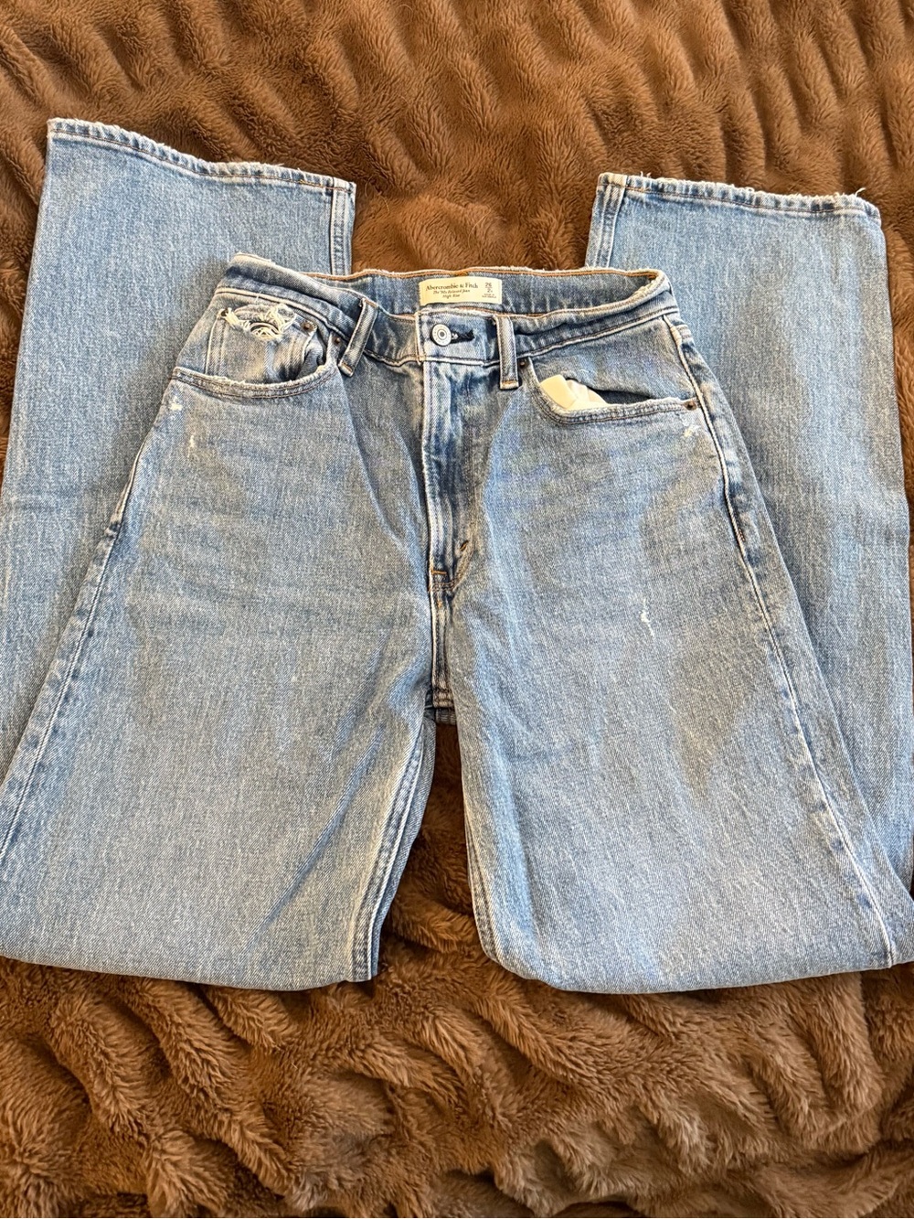 Abercrombie & Fitch ‘90s Relaxed Jean High Rise, Medium Wash - Size 26/2R